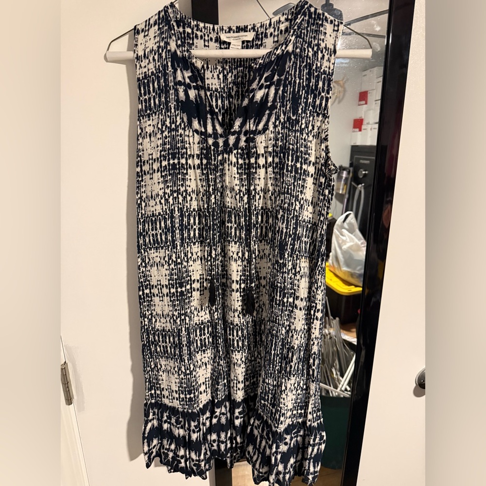Black and White Sleeveless Dress